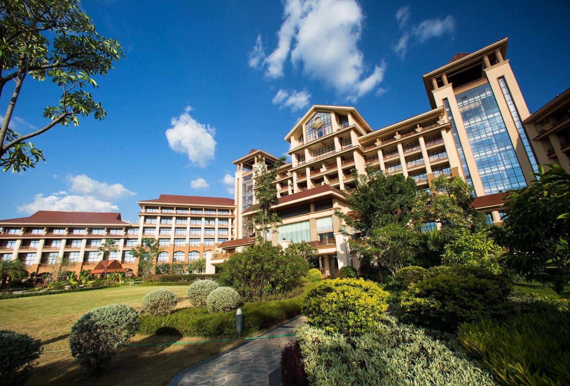 Landmark Mekong Riverside Hotel Vientiane Exterior photo